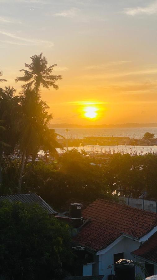 Emerald Bay Resort Mirissa Bagian luar foto
